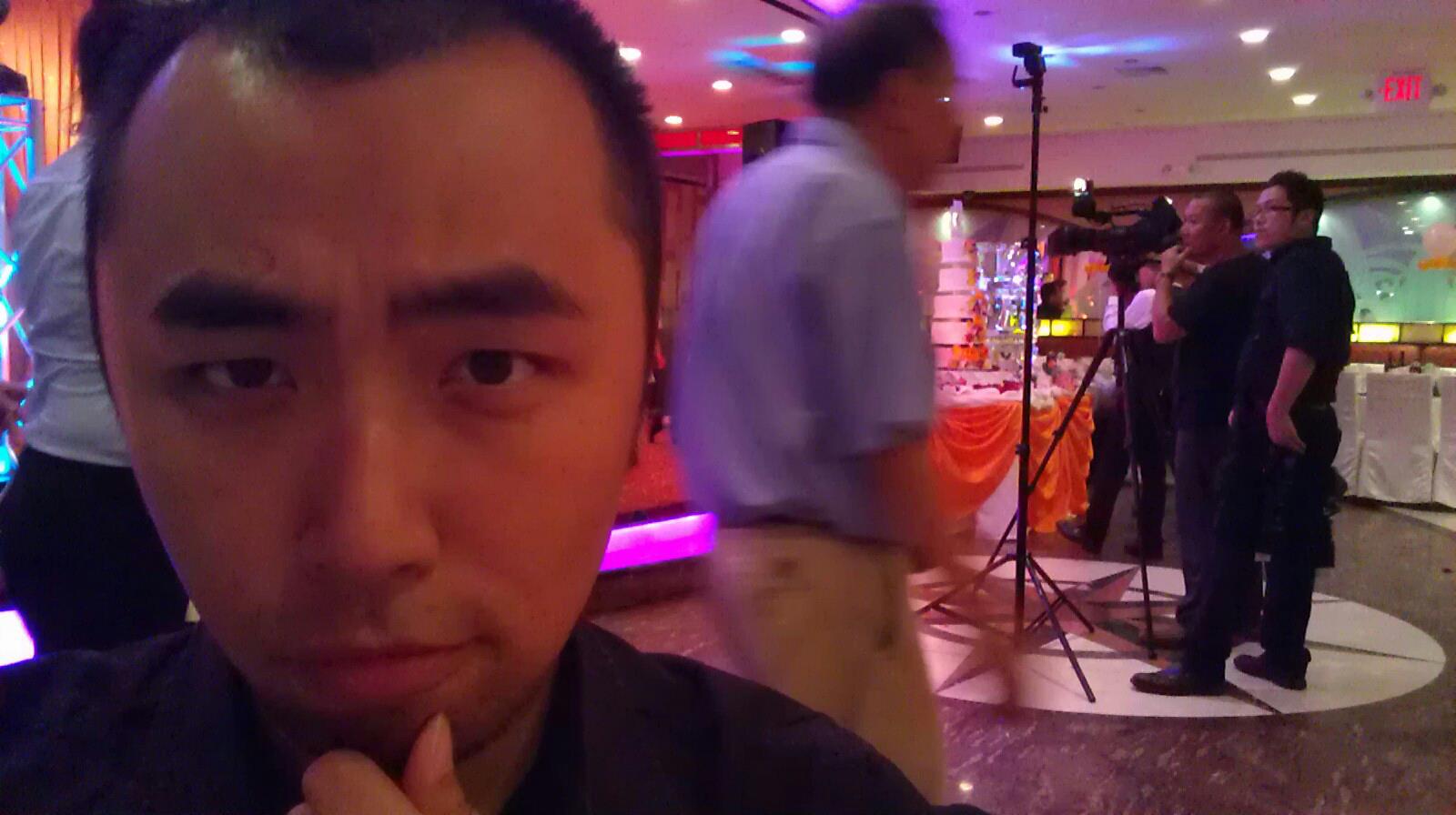 今天終於當一次賓客了，哈哈後面的同事們加油啦